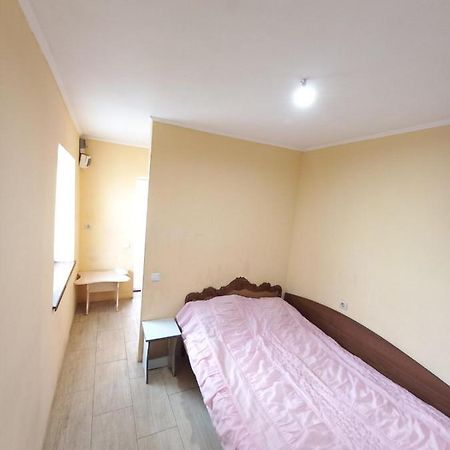 Дом С Удобствами, Возле 3 Городской Больницы Cherkasy Bagian luar foto